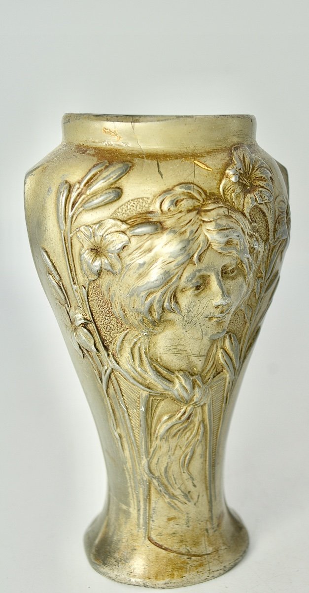Art Nouveau. Pewter Vase / George Flamand-photo-1