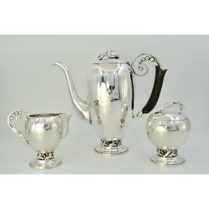 Art Nouveau Sterling Silver Coffee/tea Service, North America Circa 1900