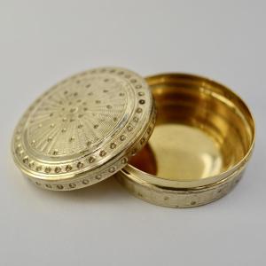 Pilulier / boite en argent doré, France fin du XIX eme siecle 