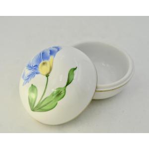 Herend, Hongrie, boite en porcelaine XX eme siecle