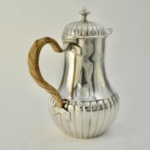 Verseuse en argent , France vers 1900 