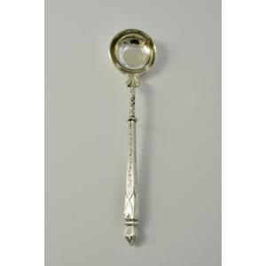 Cuillère à moutard, argent France XIX eme siecle. 