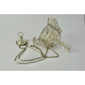 Russie XIX eme siecle. Lampe votive / veilleuse en argent Moscou vers 1894