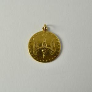 Médaillon Bapteme en Or , France XX eme siecle .