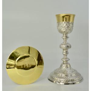 Calice et patene en argent et vermeil, France XVIII eme siecle 