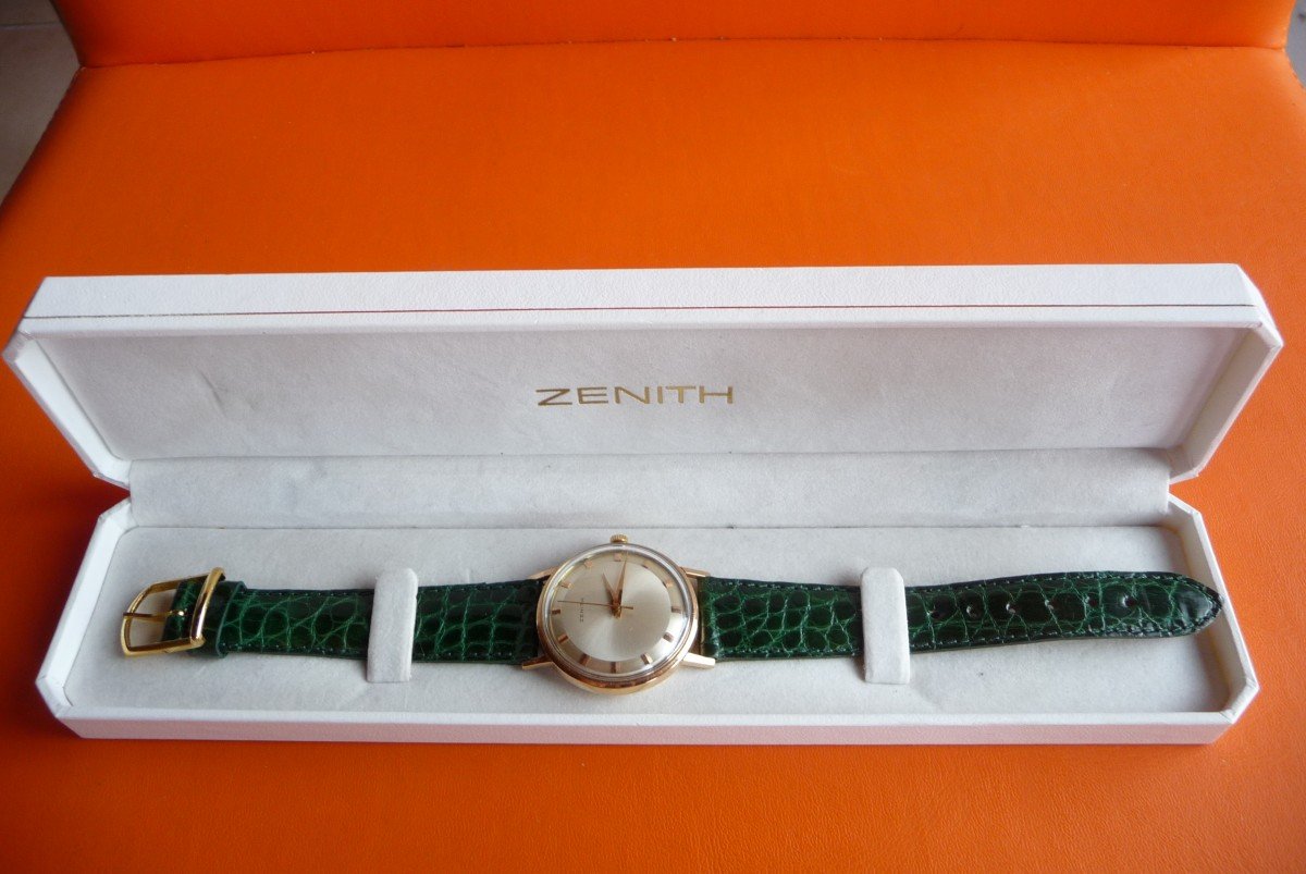 Zenith. Montre Bracelet Homme Mécanique En Or 18 Carats.