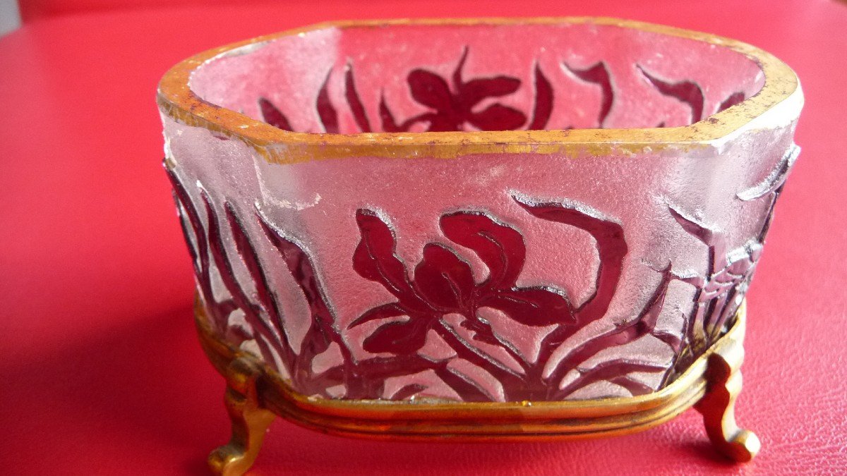 Daum: Coupe Miniature De Daum Dégagée à l'Acide, Monture Laiton Doré, époque 1900.-photo-2