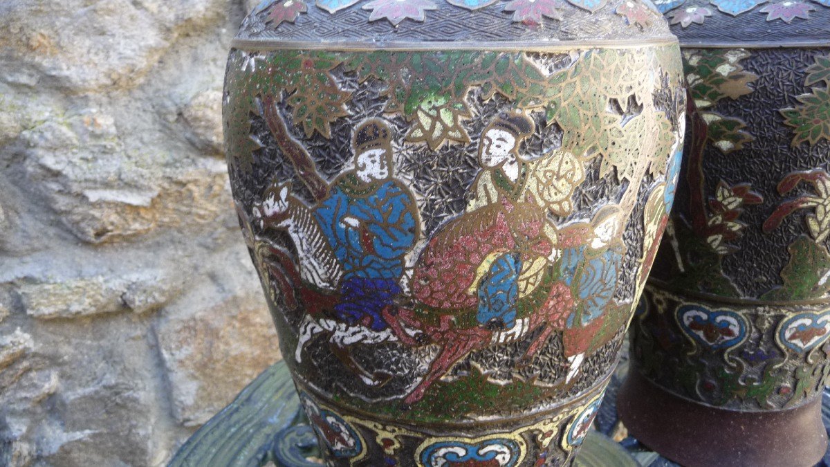 Important Pair Of Japanese Cloisonné Vases, Decorated With Riders, 19th Century-photo-2