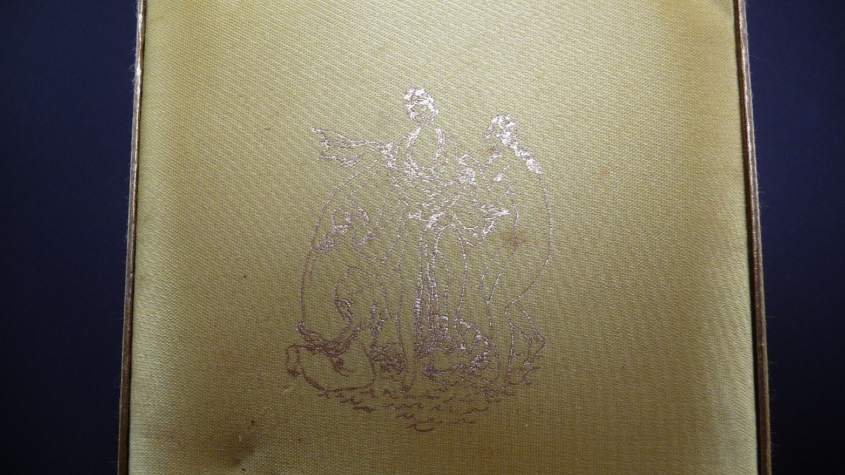 Nina Ricci: Old Perfume Bottle (l'air Du Temps Aux Deux Colombes), In Lalique Crystal-photo-3