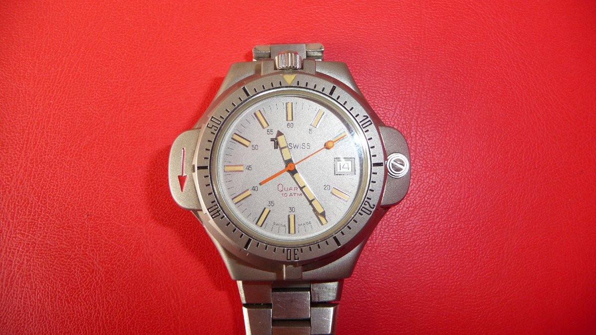 Texswiss/ Montre Boussole De Randonnée, De Marque Texswiss. Neuve De Stock-photo-2