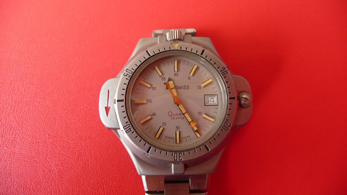Texswiss/ Montre Boussole De Randonnée, De Marque Texswiss. Neuve De Stock-photo-3