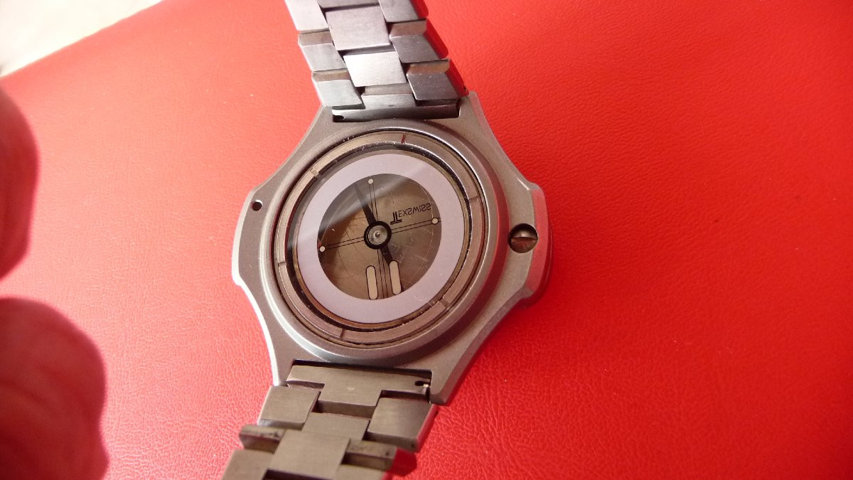 Texswiss/ Montre Boussole De Randonnée, De Marque Texswiss. Neuve De Stock-photo-1