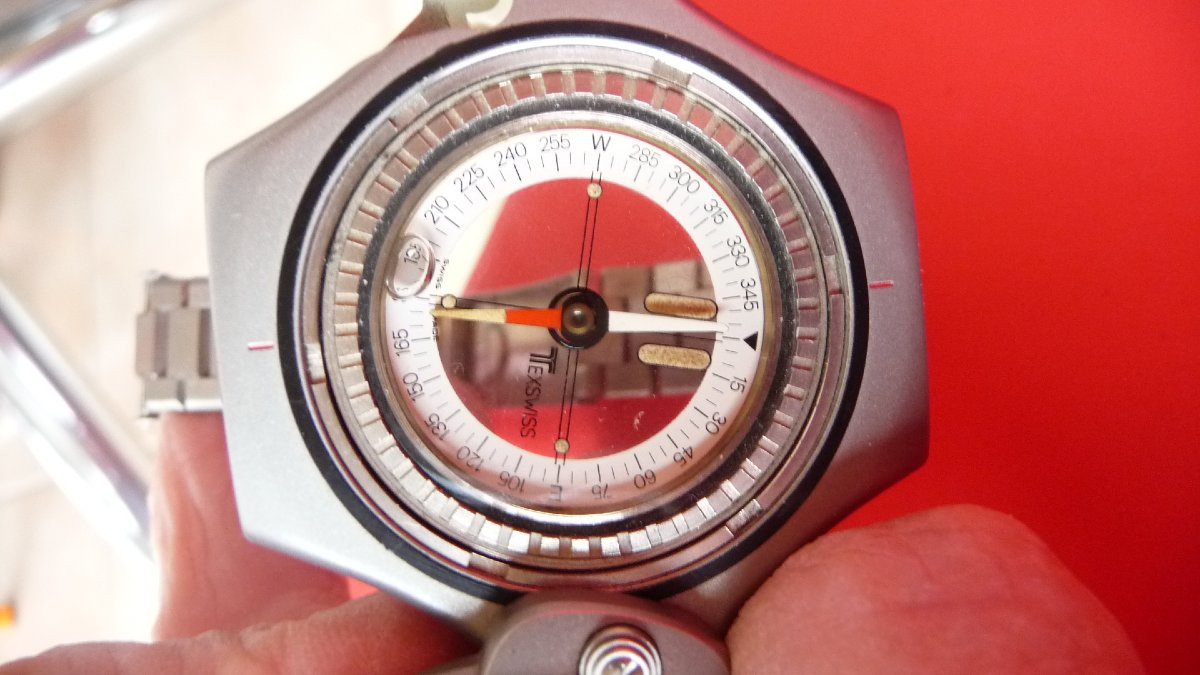 Texswiss/ Montre Boussole De Randonnée, De Marque Texswiss. Neuve De Stock-photo-2
