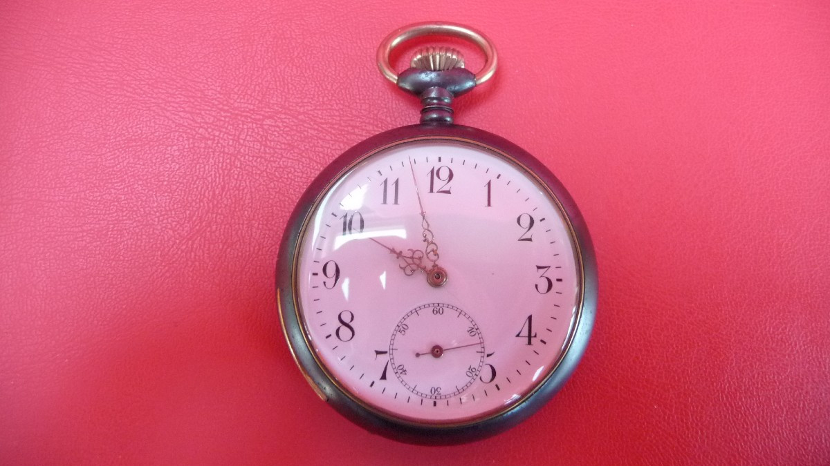 Very Rare Watch With Hour And Quarter Strike From The Magnenat-lecoultre Factory In Sentier