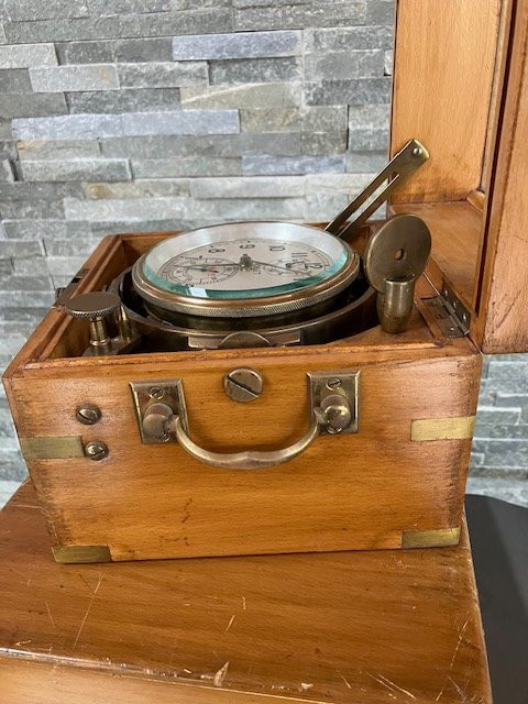 Chronomètre de la Marine Russe avec boitier et double boitier en accajou milieu XXème siècle-photo-5
