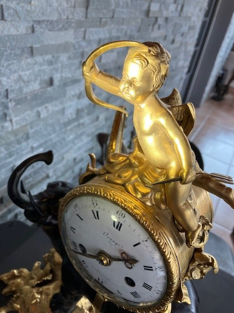 Pendule à L'éléphant en bronze à deux patines d'époque XVIIIème, de (Orange à Versailles), 1780-photo-6