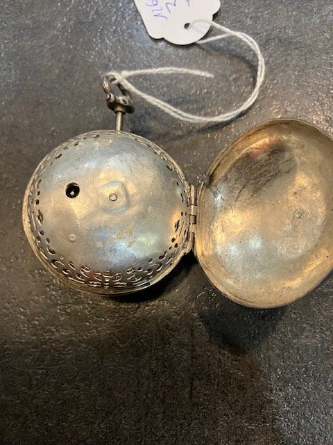 Early 18th Century Silver Onion-shaped Clock With Hour And Quarter Striking Mechanism, Signed Lenoir In Paris-photo-4