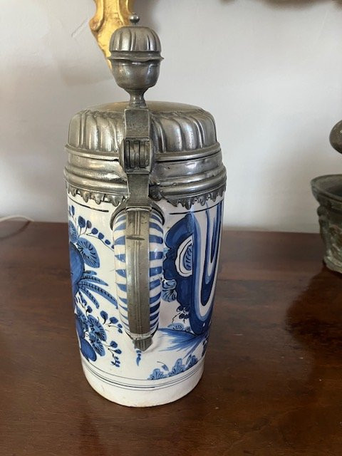 Pichet en faïence du XVIIIème siècle, de fabrication allemande avec couvercle en étain.-photo-4