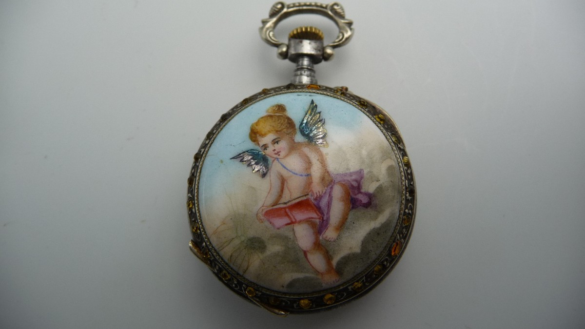 Montre de col 12 lignes en métal émaillé vers 1900