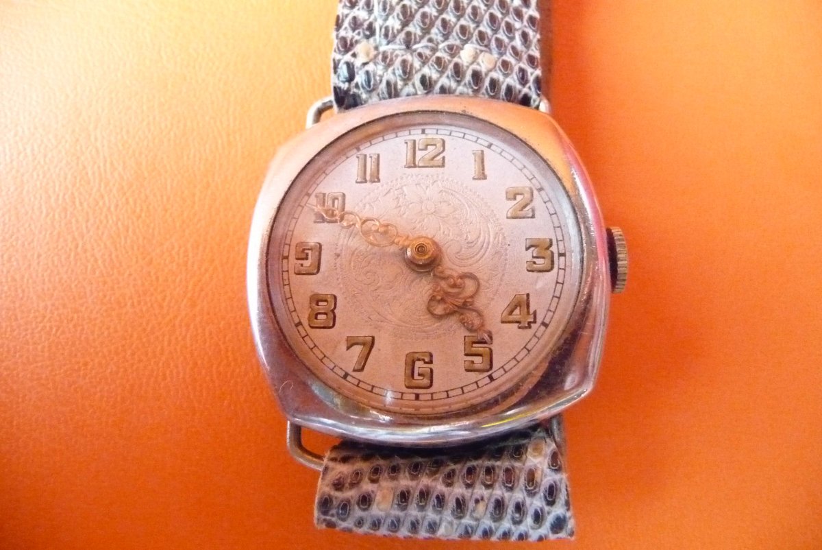 Men's Bracelet Watch In Nickel, Circa 1910.