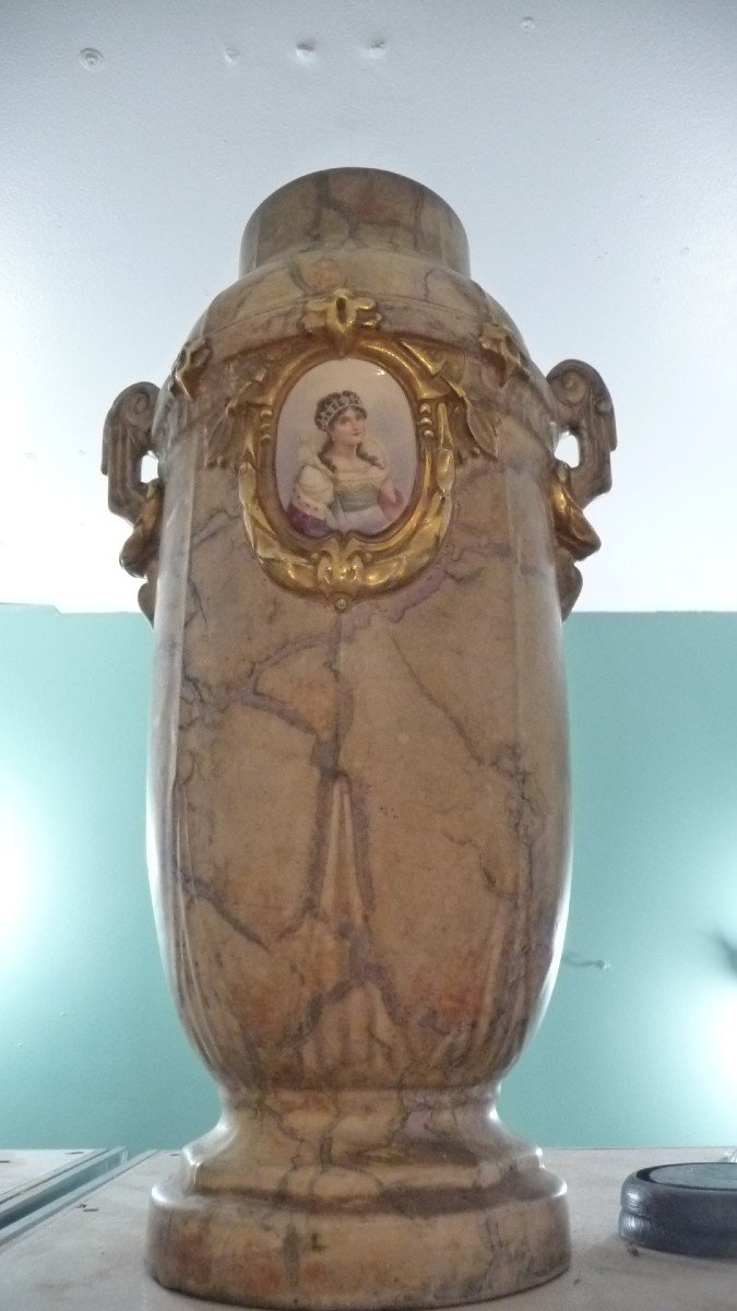 Grand Vase En Céramique, Avec Les Portraits En Médaillons De Napoléon Et De Joséphine.  XIXème.-photo-2