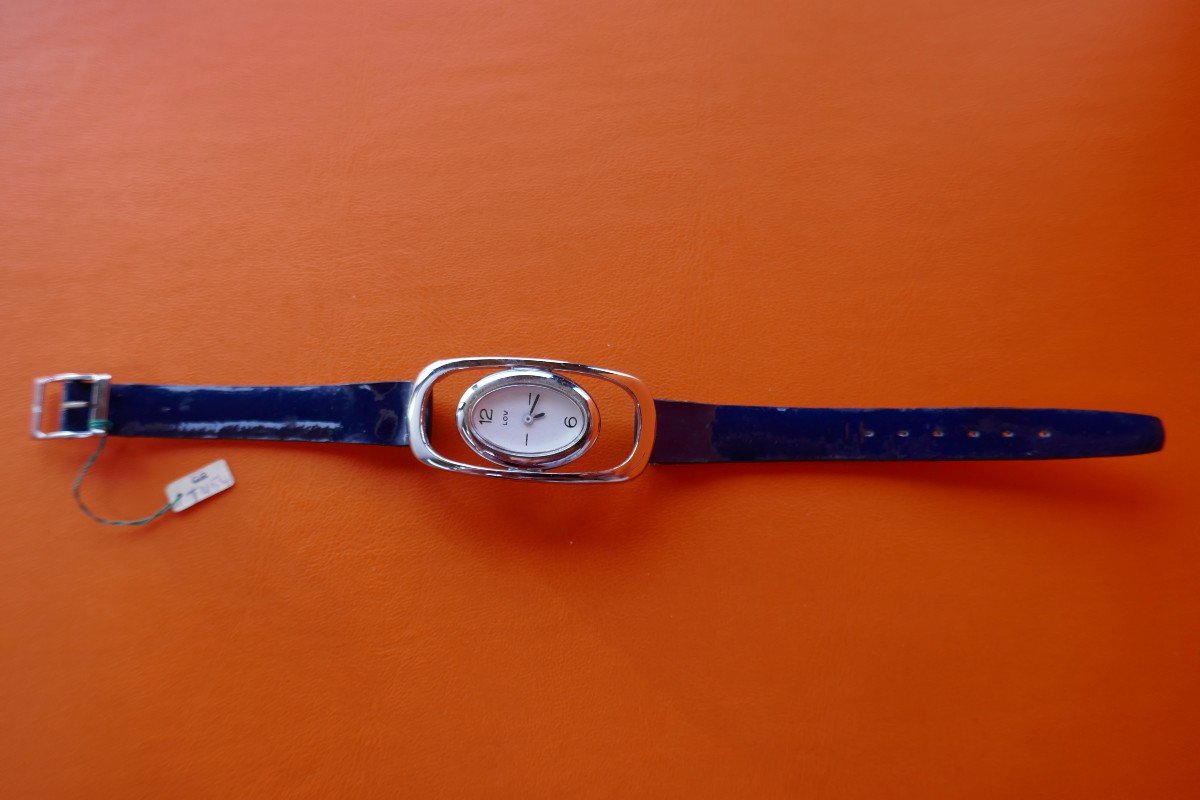 Lady's Bracelet Watch, Brand Design (lov) From The 70s, New From Stock.-photo-2