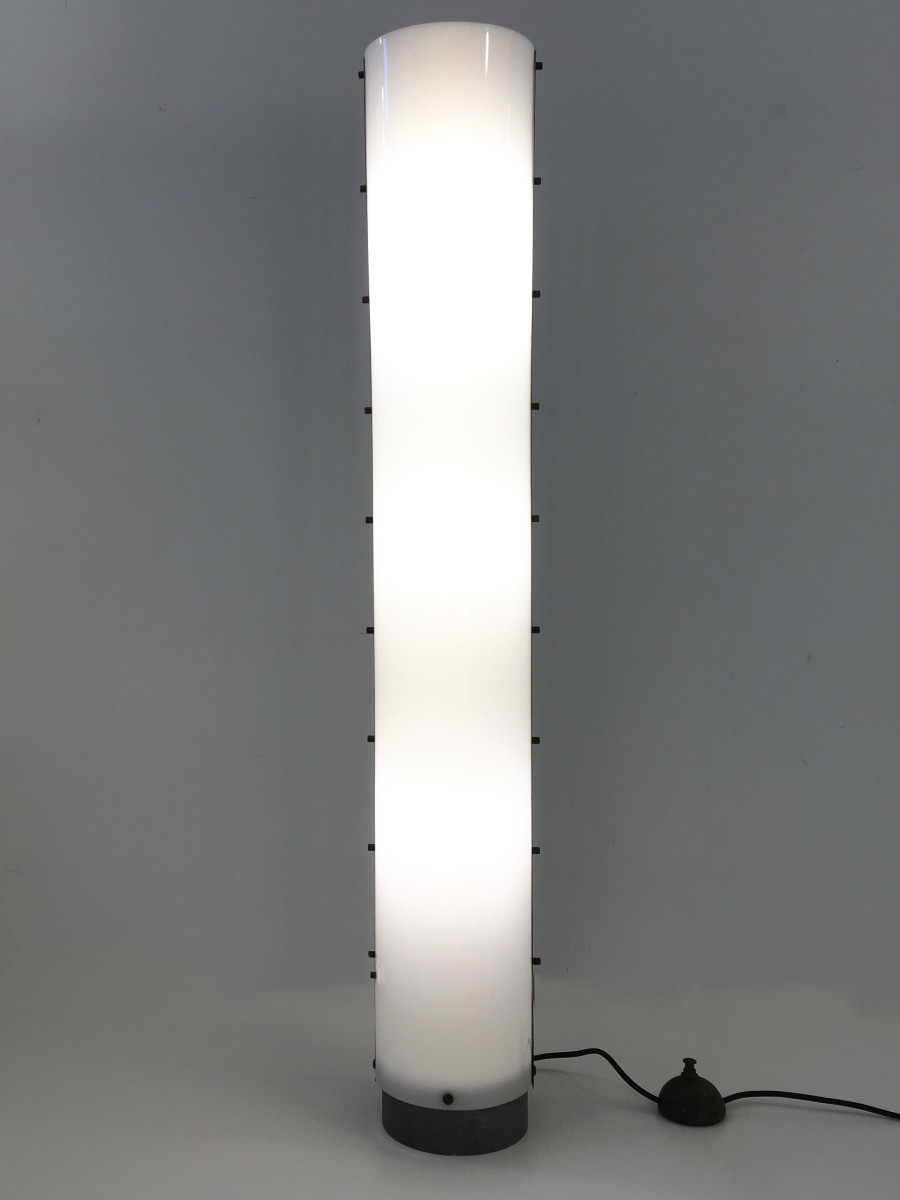 Lampe colonne brutaliste diffusante, Italie 50'