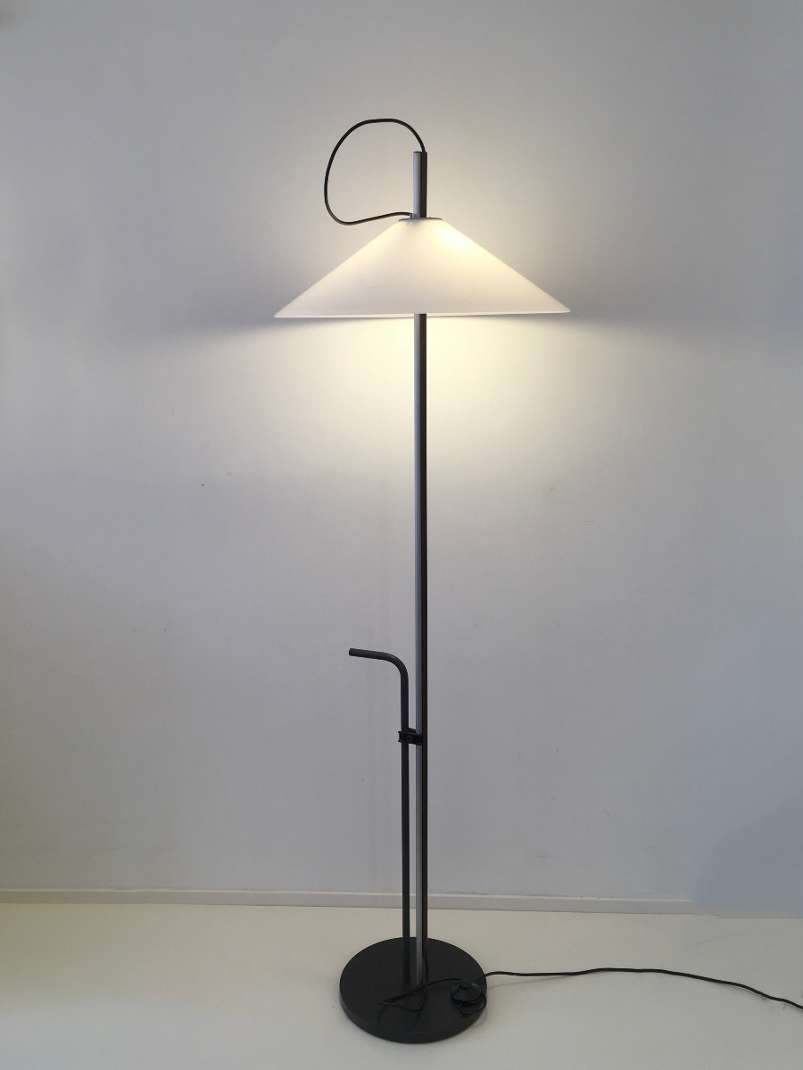 Lampadaire "Aggregato terra ", Enzo mari Artemide 1976