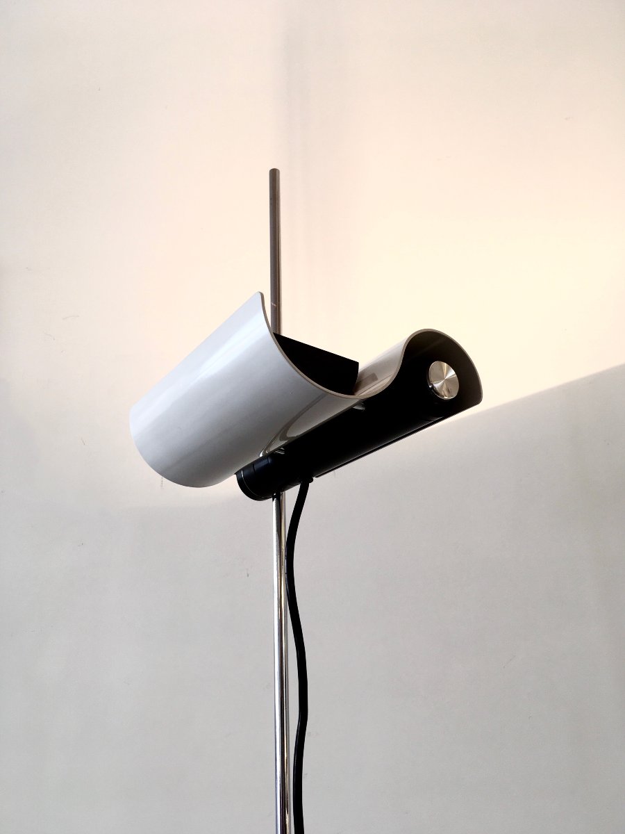 Dim 333 Floor Lamp By Vico Magistretti-photo-3