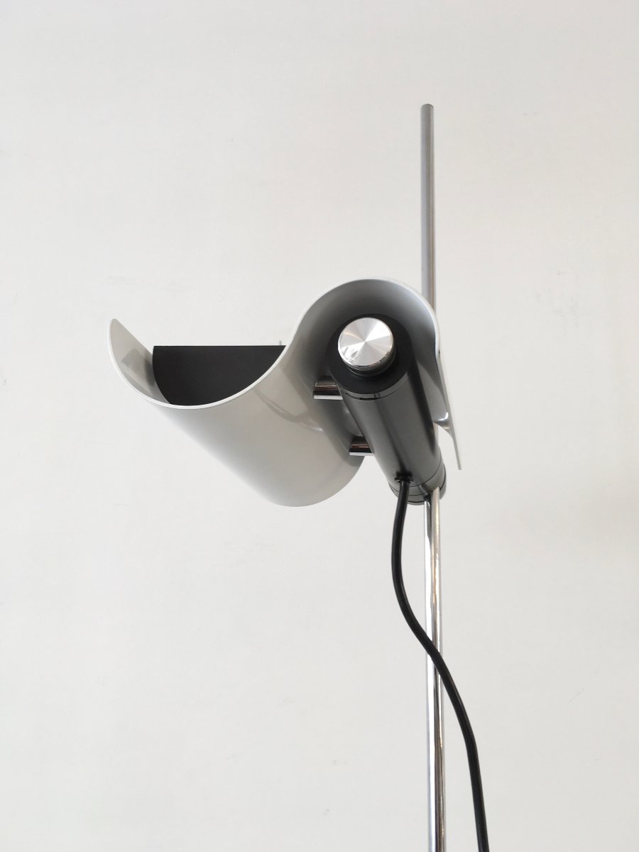Dim 333 Floor Lamp By Vico Magistretti-photo-1