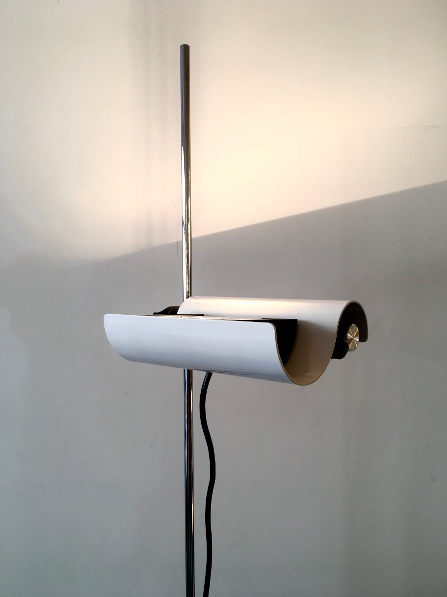 Dim 333 Floor Lamp By Vico Magistretti