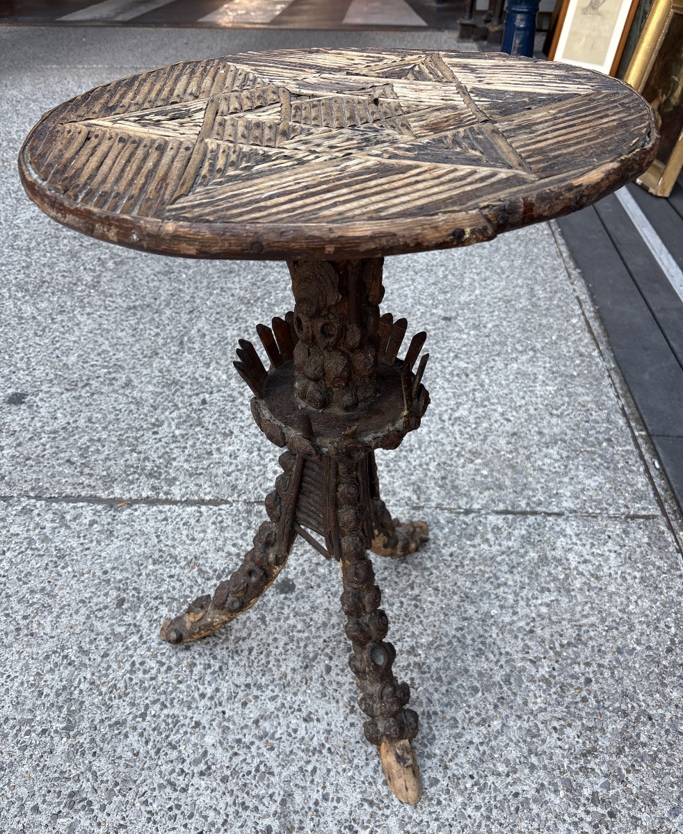  19th Century Folk Art Gueridon Made From Pieces Of Wood -photo-3