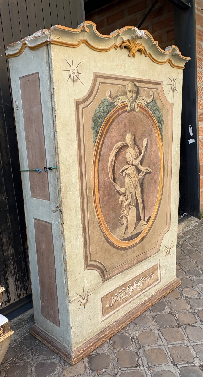 18th Century Italian Folding Single Bed Becoming A Tempera-painted Wardrobe -photo-4