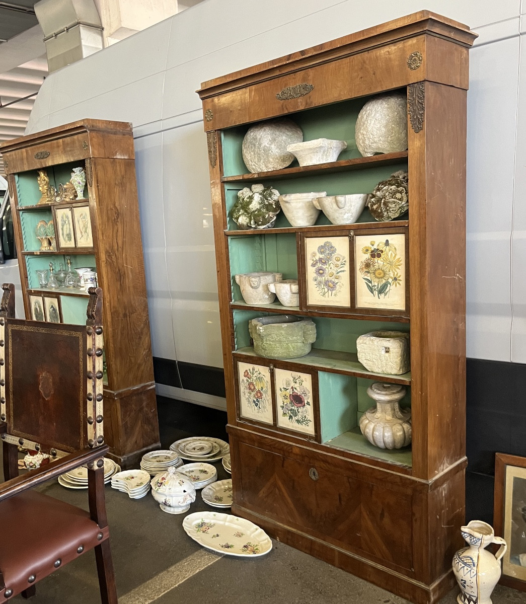 Pair Of Walnut Bookcases Or Shelves, Early 19th Century, Italy -photo-2