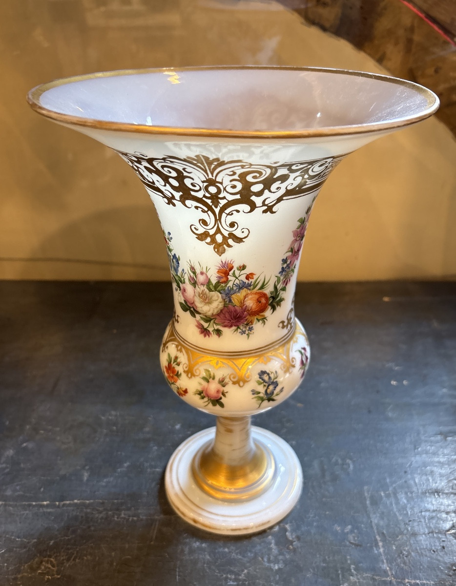 A 19th Century Opaline Vase With Painted Decoration Of Bouquets Of Flowers -photo-4