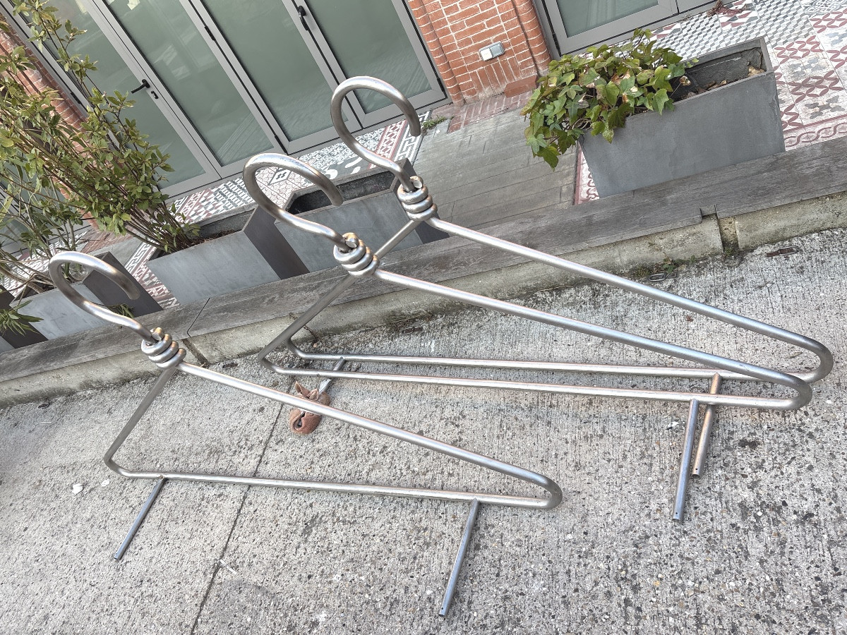 3 portants pour vêtements faits pour la boutique Moschino  acier poli -photo-3