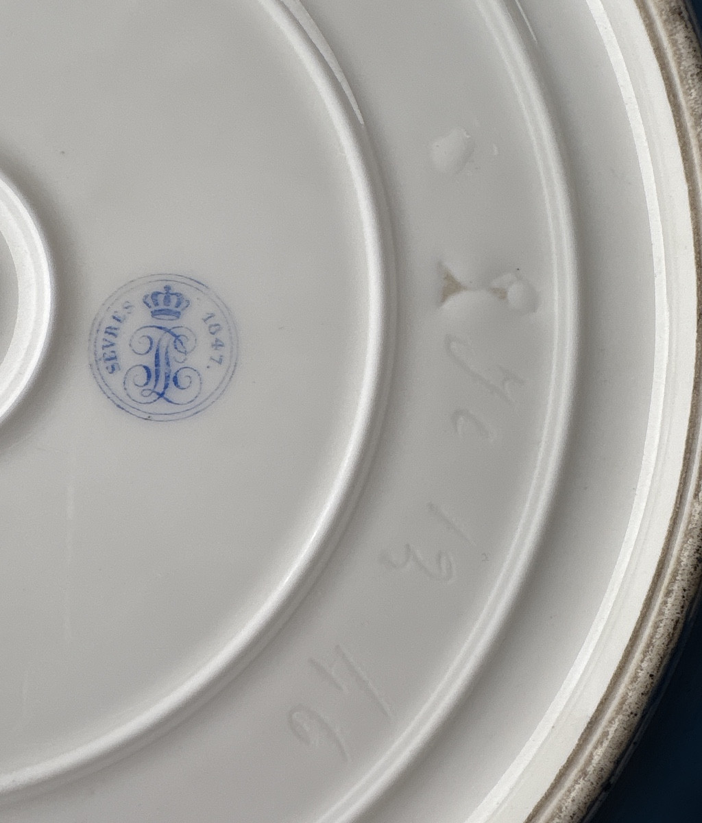 Sèvres Porcelain Dish, 1847, Decorated With A Genre Scene -photo-4