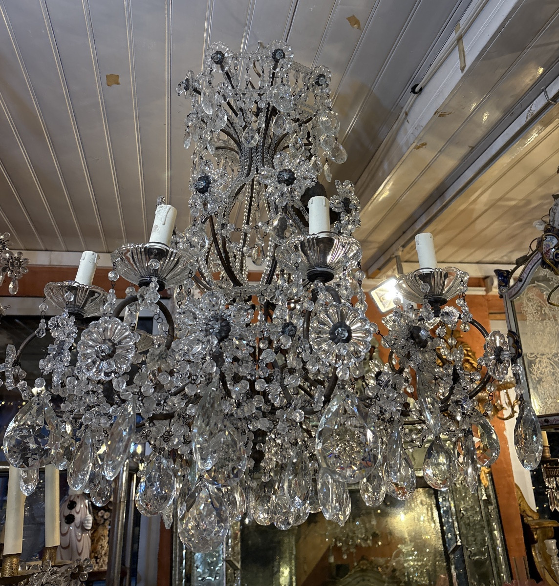 Lustre italien  des années 40/50 8 lumières  laiton et pampilles 