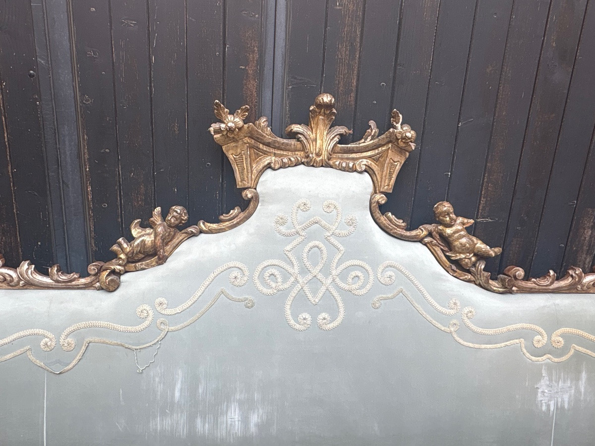 Italian Silver-carved Wooden Headboard Depicting Cherubs, Late 18th Century -photo-2