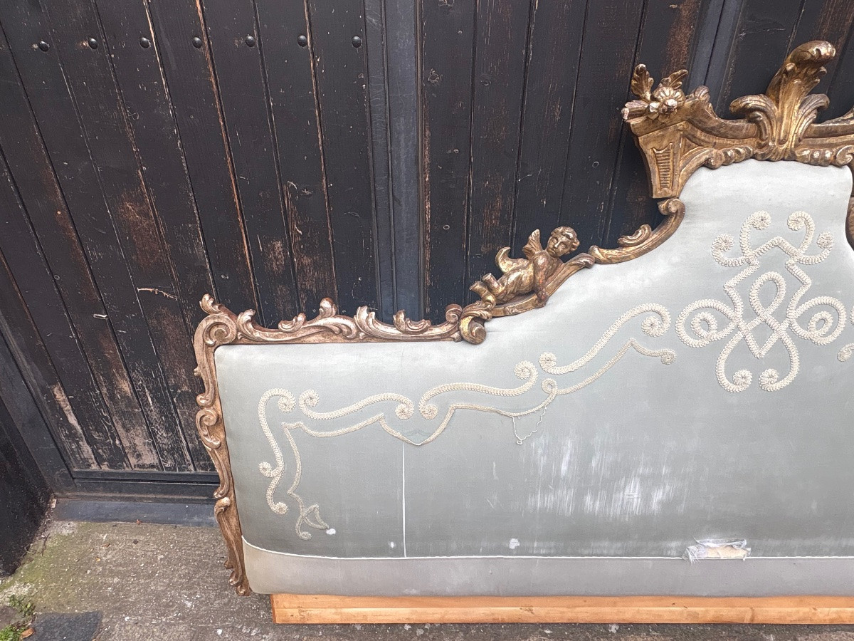 Italian Silver-carved Wooden Headboard Depicting Cherubs, Late 18th Century -photo-1