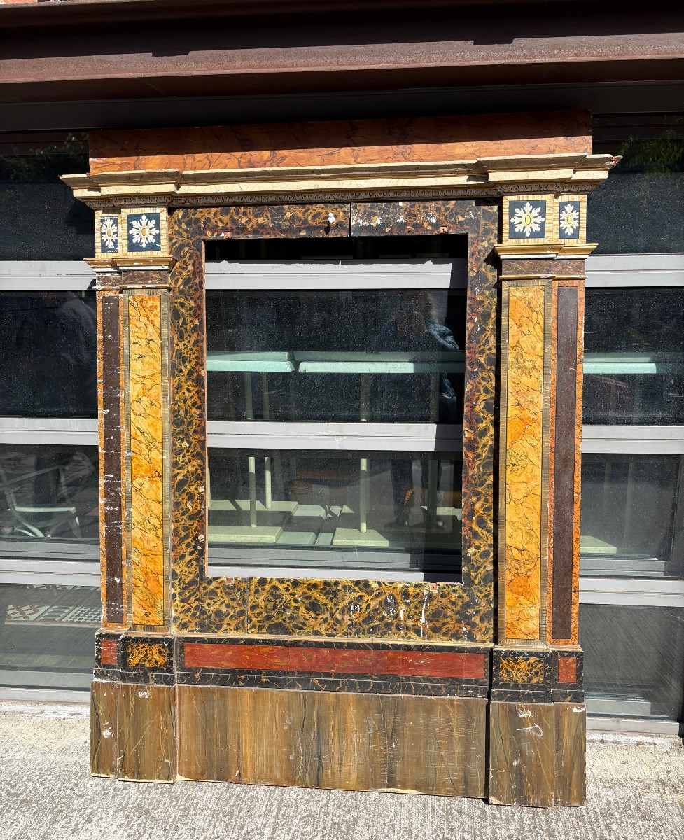 Encadrement ou panneau de boiserie Italie début XIX EME décor faux marbre 