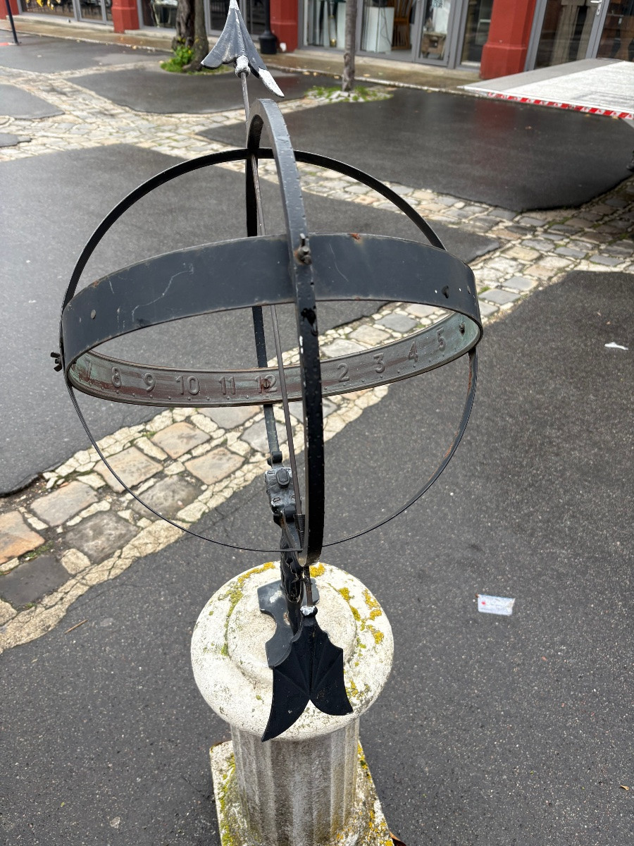 Danish Sundial In Patinated Iron On Reconstituted Stone Column XX Eme Siecle-photo-2