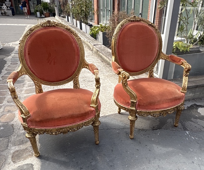 Paire de fauteuils de style Louis XVI. , fin XIX EME  bois doré 