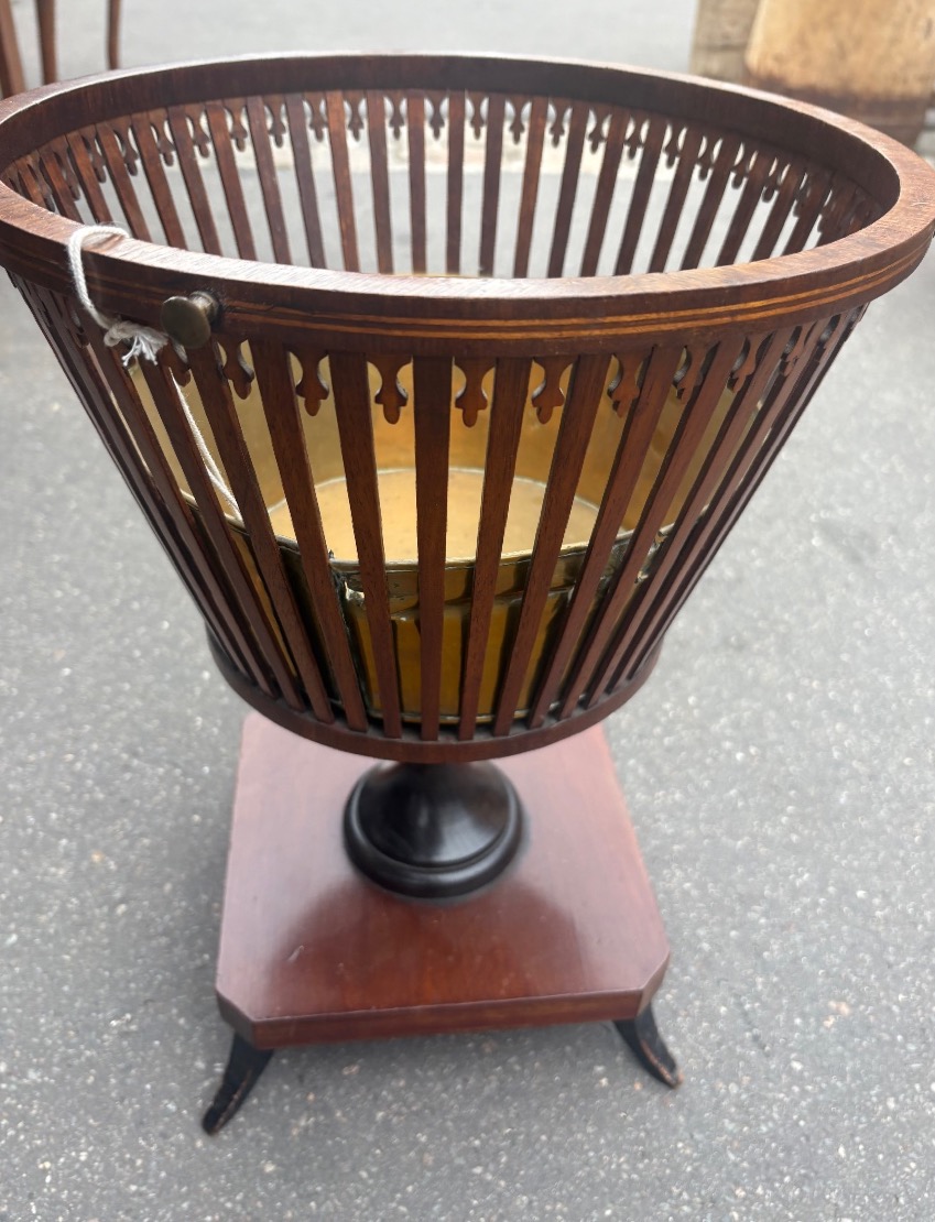 Basket Or Planter Early XIX Eme Mahogany Holland