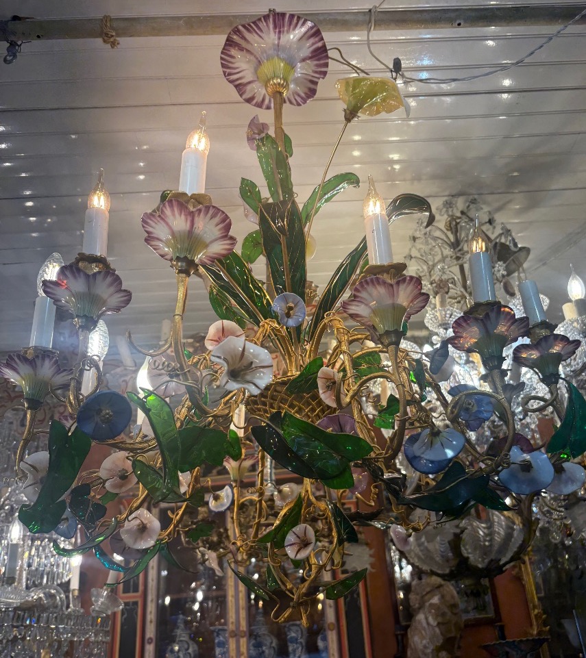 Napoleon III 12-light Gilded Bronze And Opaline Chandelier With Binders-photo-2