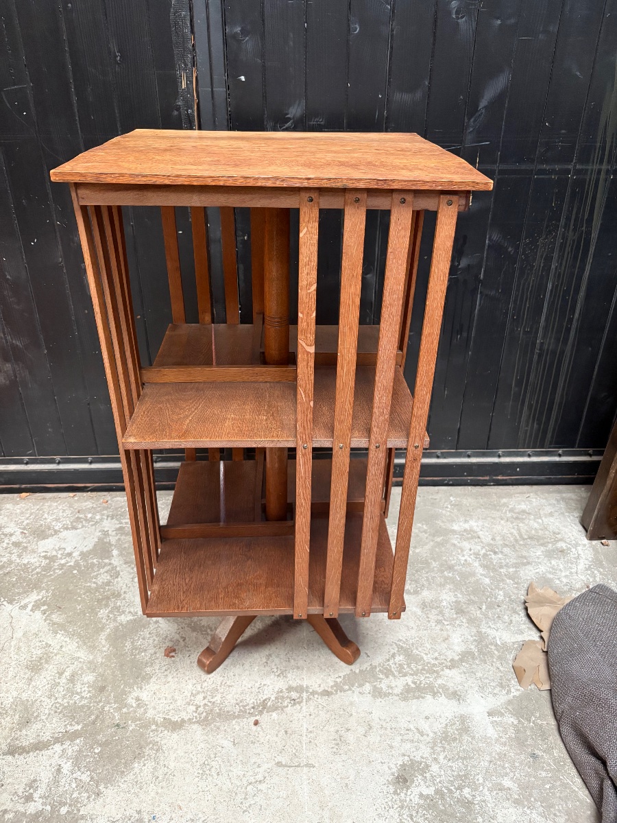 Early XXth Century 2-storey Oak Revolving Bookcase