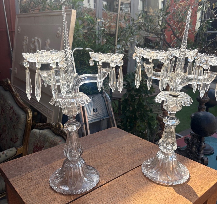 Paire de candélabres en cristal moulé modèle de Baccarat de la fin  du  XIX EME -photo-2