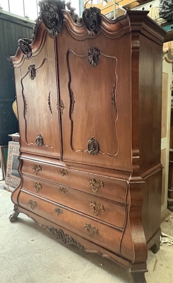 Buffet deux corps acajou XVIII EME hollandais 