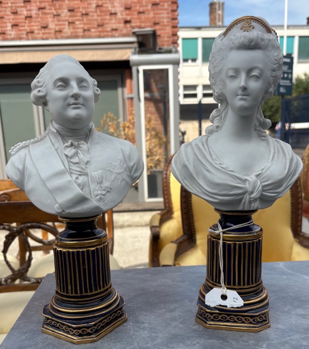 Pair Of Porcelain And Bisque Busts Depicting Louis XVI And Marie Antoinette, 19th Century 