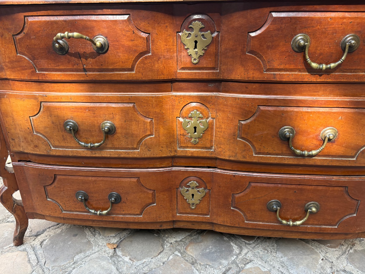 Commode en noyer dite Mazarine début XVIII sud ouest éléments en bronze -photo-5
